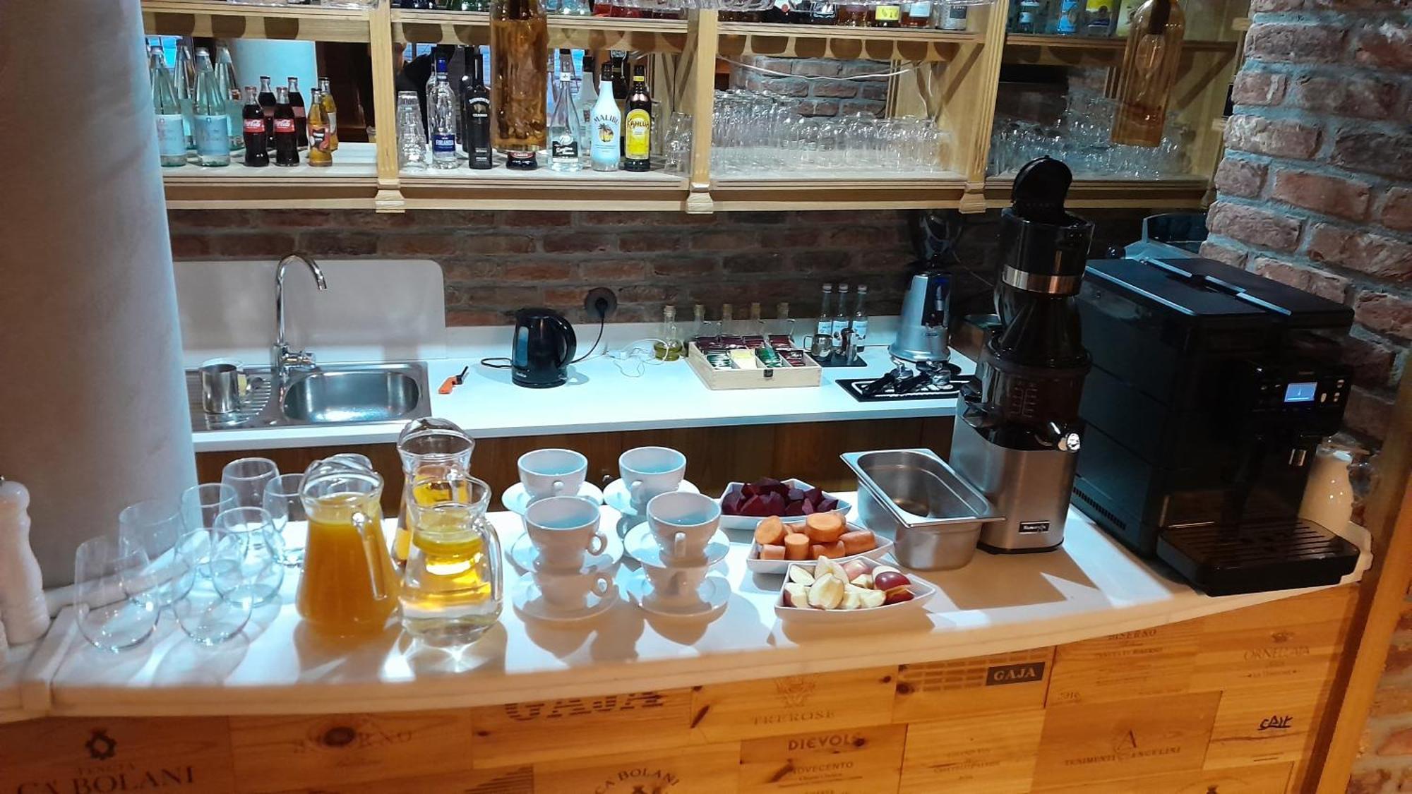 薇拉帕斯特尔别墅酒店 比亚韦斯托克 外观 照片